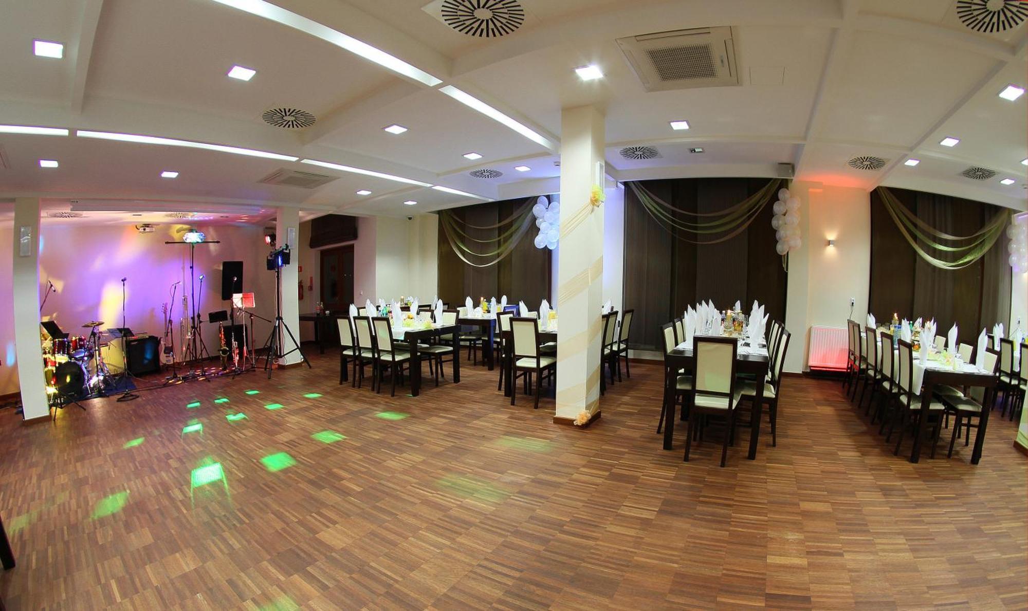 Hotel Aviator Kielce "Business Hotel Medical & Spa" Exterior foto